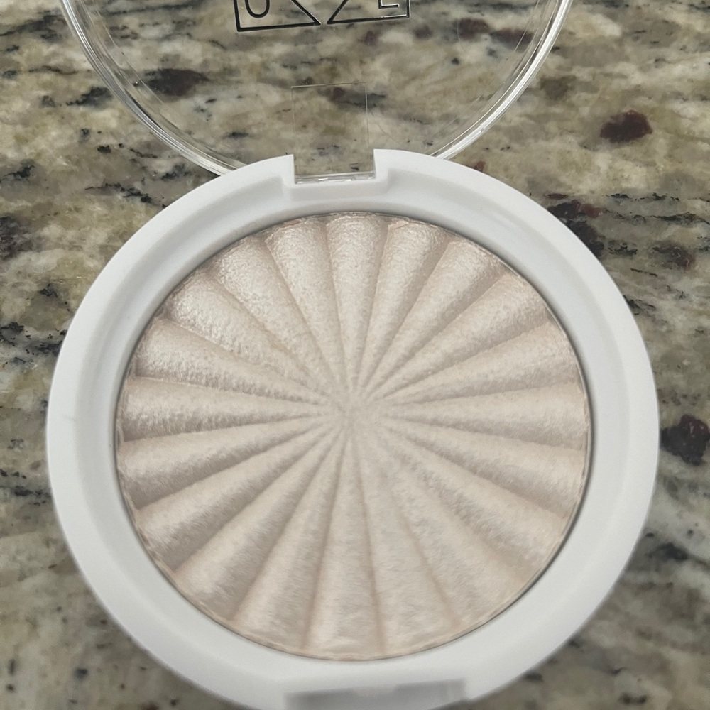 Ofra Highlighter Glazed Donut
